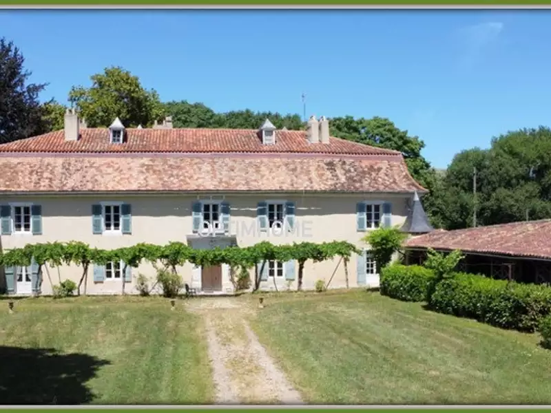 Maison, 446 m²