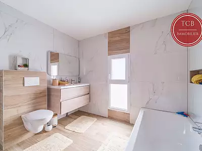 Maison, 165 m²