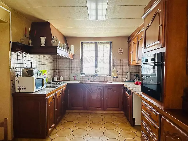 Maison, 230 m²