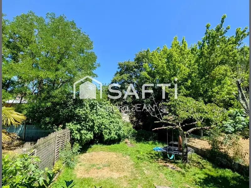 Immeuble, 186 m²