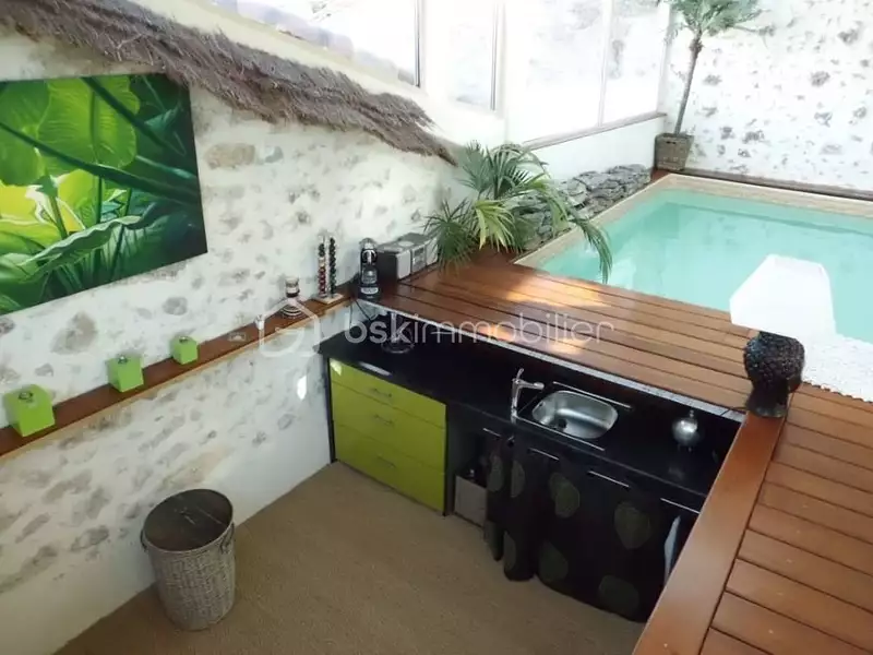 Maison, 208 m²