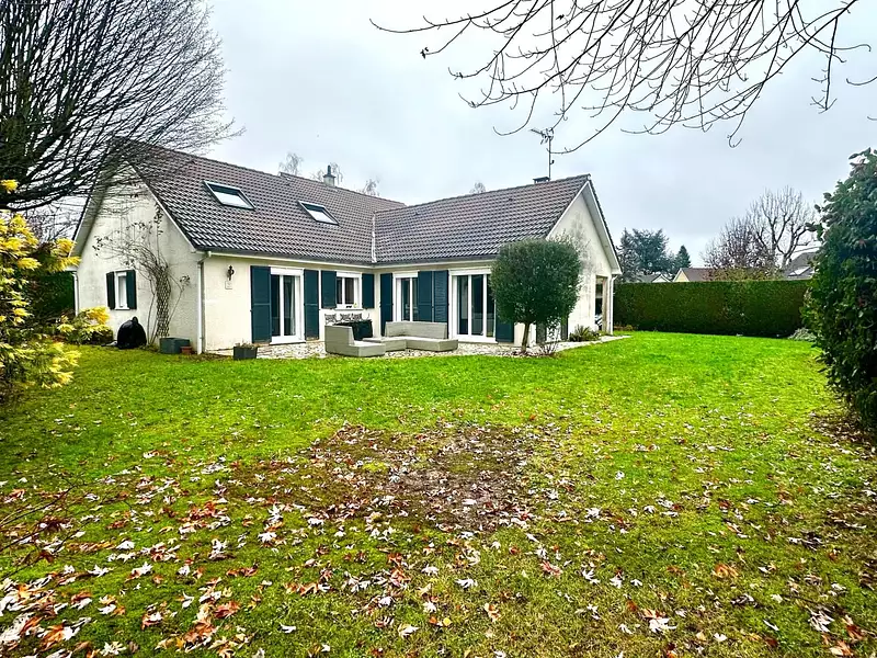 Maison, 215 m²