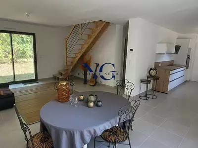 Maison, 102 m²
