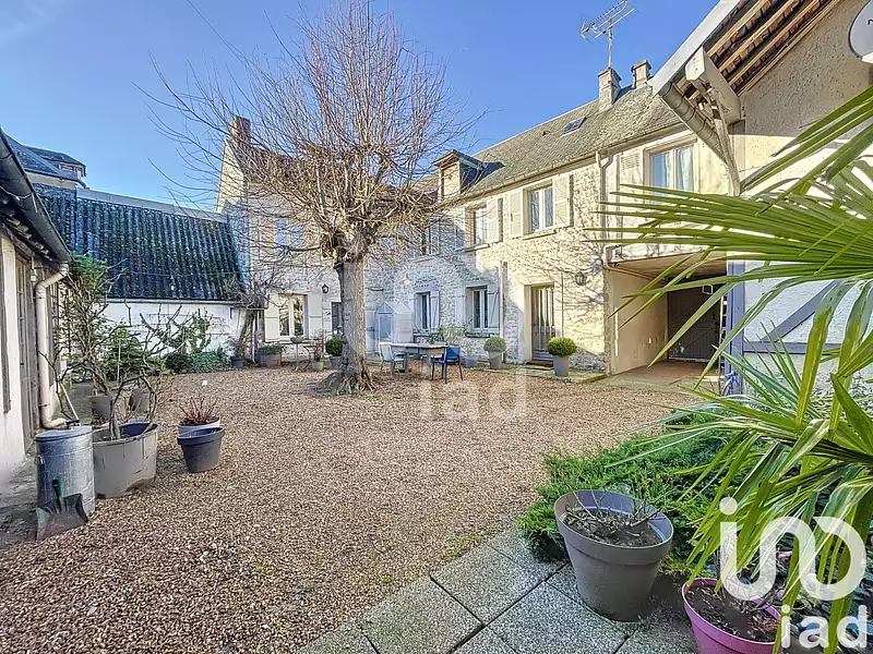 Maison, 176 m²