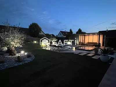 Maison, 220 m²