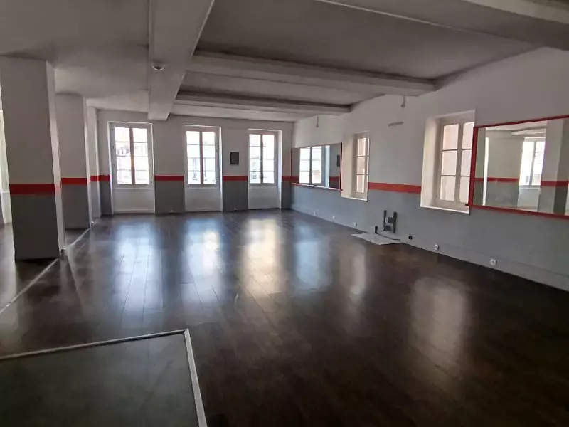 Immeuble, 415 m²