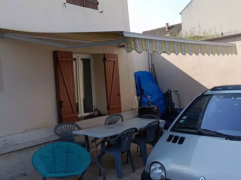 Maison, 84 m²