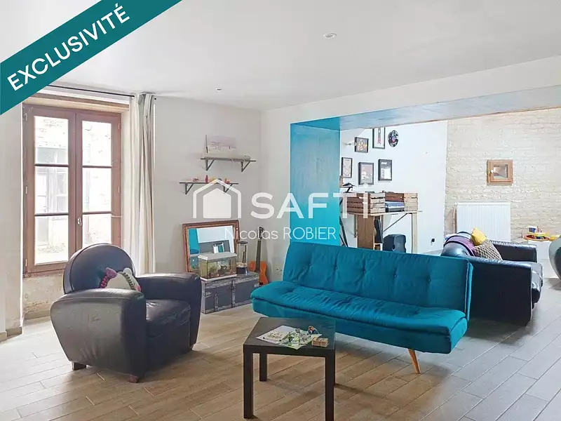 Maison, 220 m²
