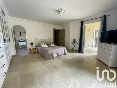 Maison, 254 m²
