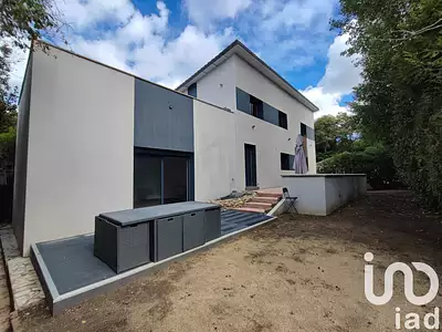 Maison, 132 m²