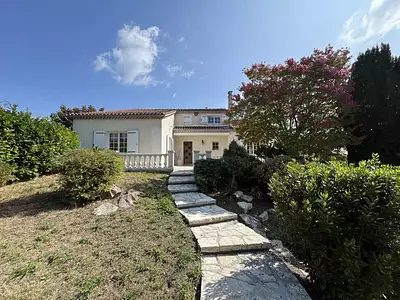 Maison, 208 m²