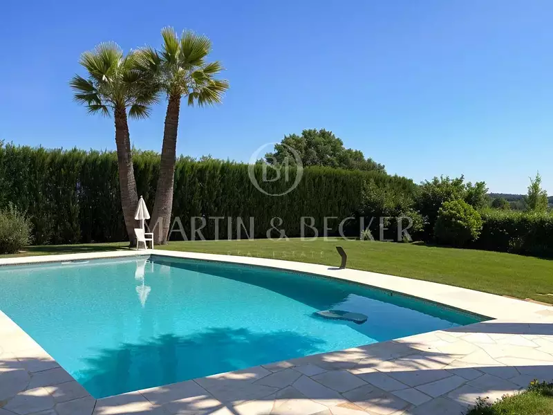 Maison, 246 m²