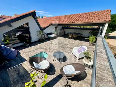 Maison, 210 m²