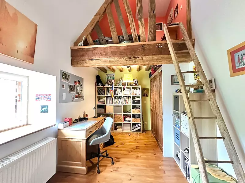 Maison, 225 m²
