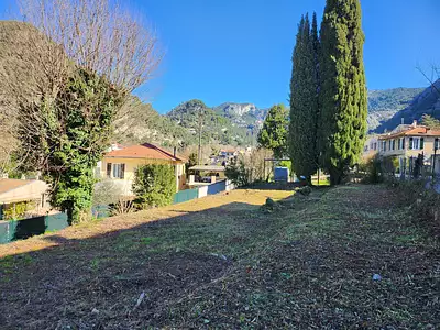 Terrain, 304 m²