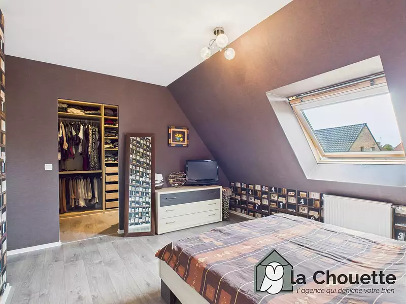 Maison, 166 m²