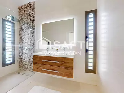 Maison, 176 m²