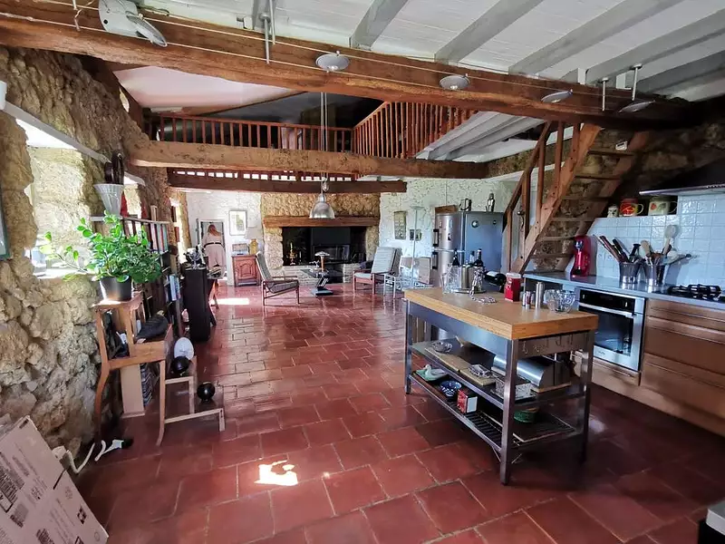 Maison, 240 m²