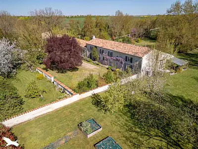 Maison, 327 m²