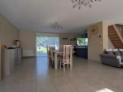 Maison, 219 m²