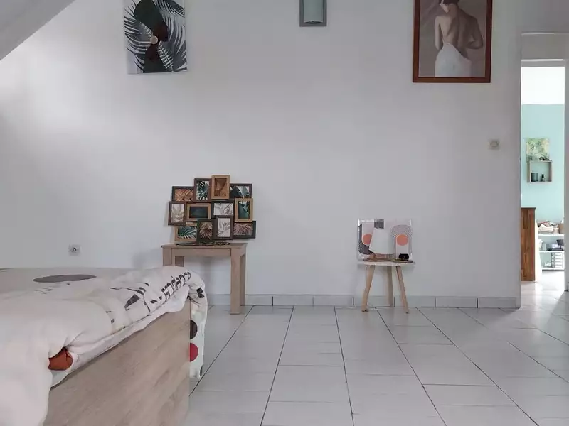 Maison, 225 m²