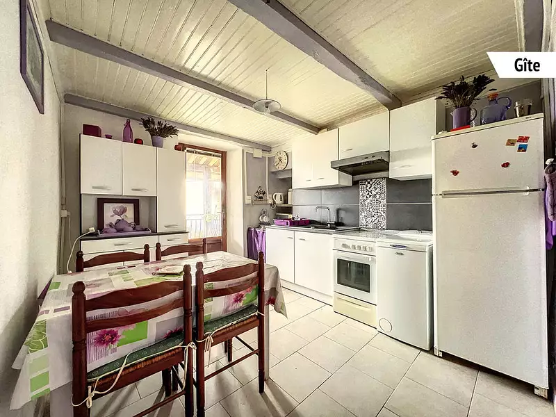 Maison, 250 m²