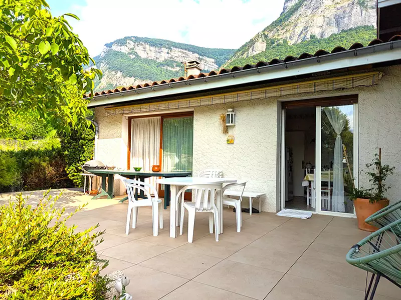 Maison, 180 m²