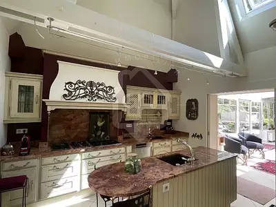 Maison, 270 m²