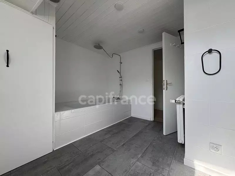 Maison, 145 m²