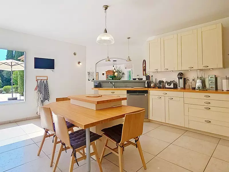 Maison, 190,5 m²