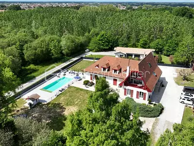 Maison, 425 m²