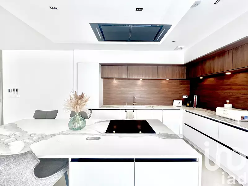 Maison, 176 m²
