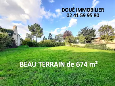 Terrain, 674 m²