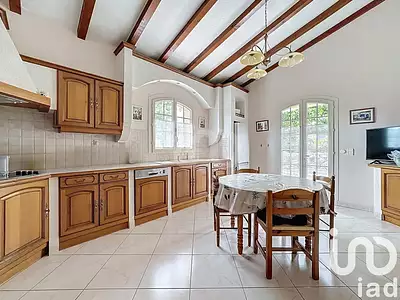 Maison, 285 m²