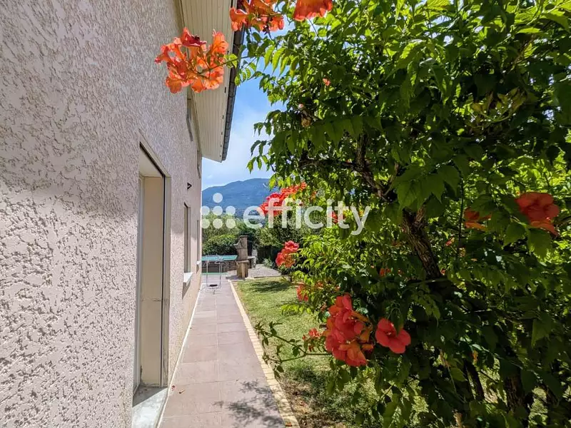 Maison, 169 m²