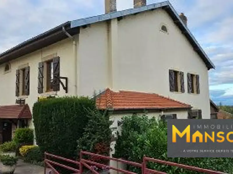 Maison, 239 m²