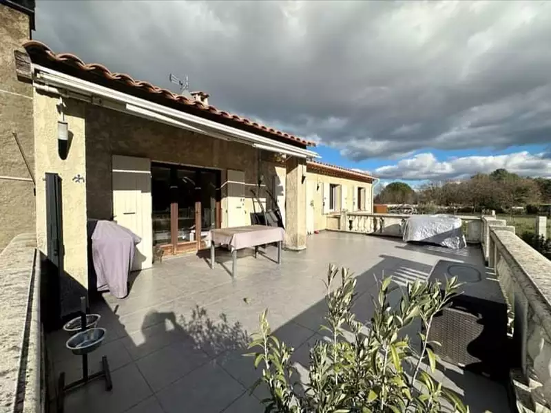 Maison, 230 m²