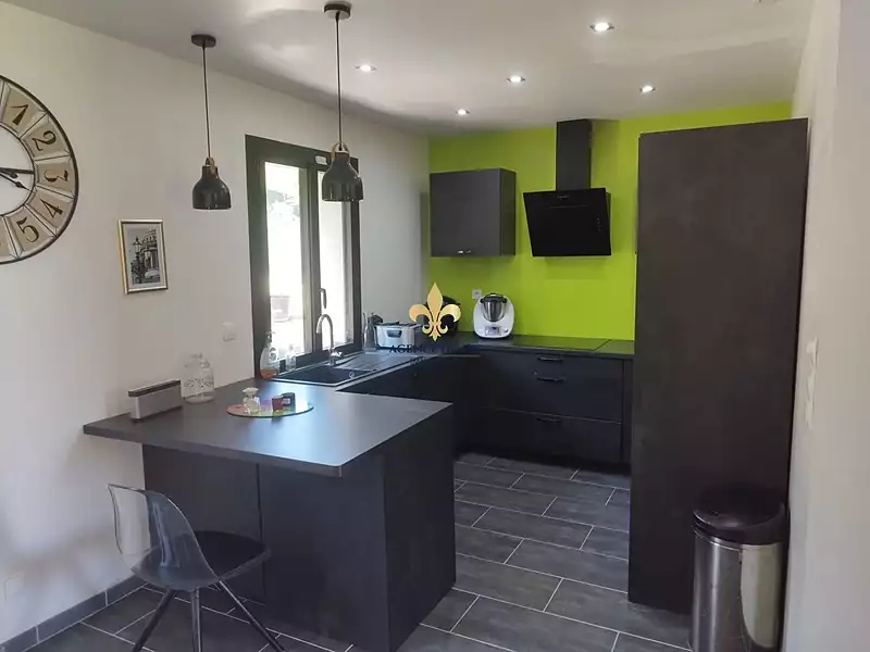 Maison, 105 m²