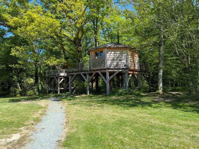 Maison, 900 m²