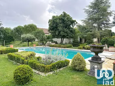 Maison, 396 m²