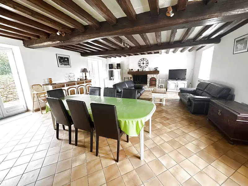 Maison, 244 m²