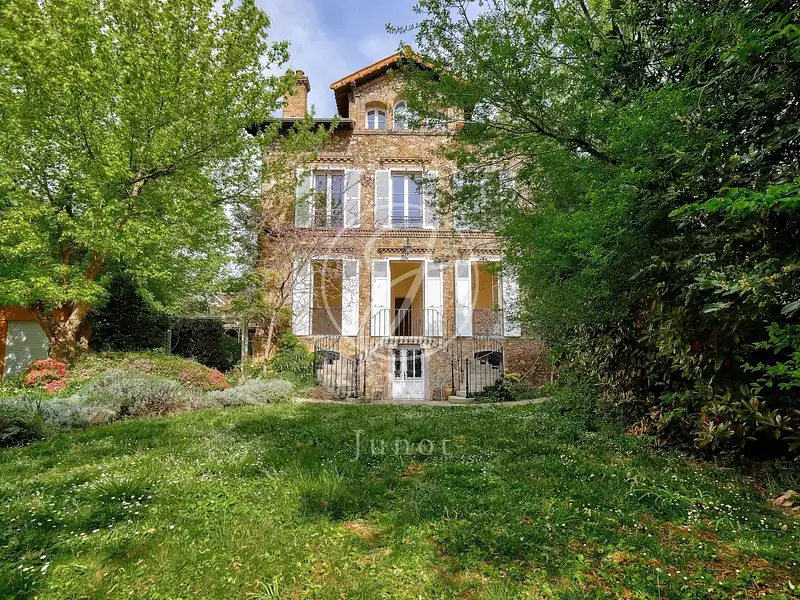 Maison, 300 m²