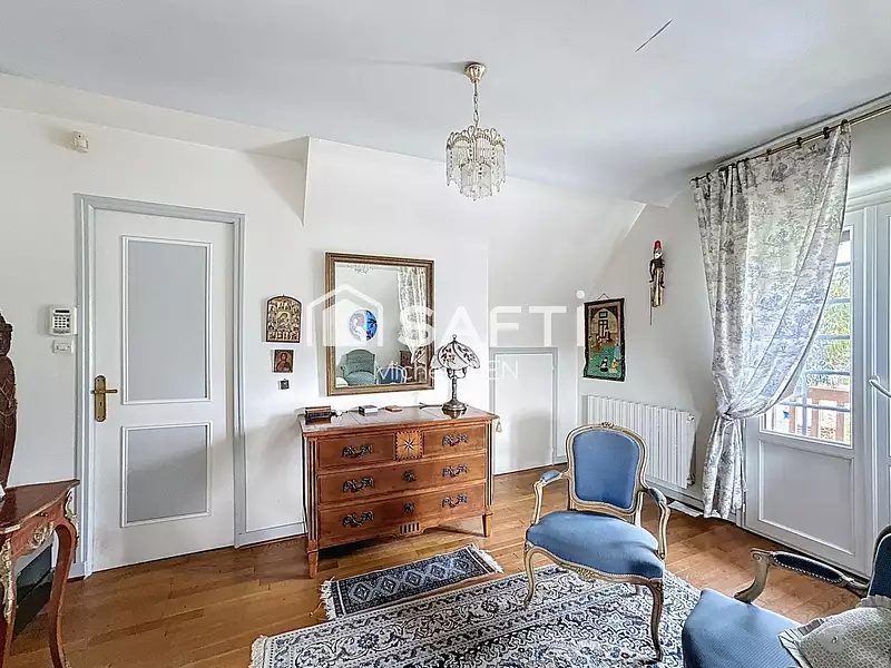Maison, 232 m²