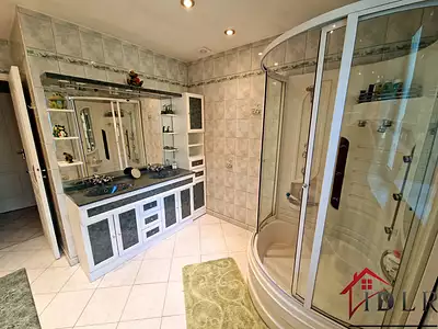 Maison, 171 m²