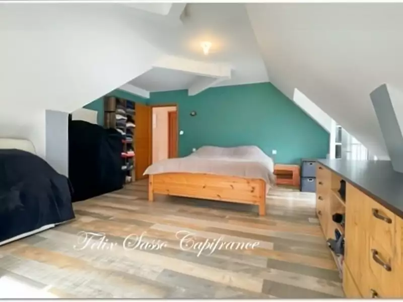 Maison, 220 m²