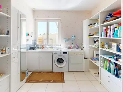 Maison, 163 m²