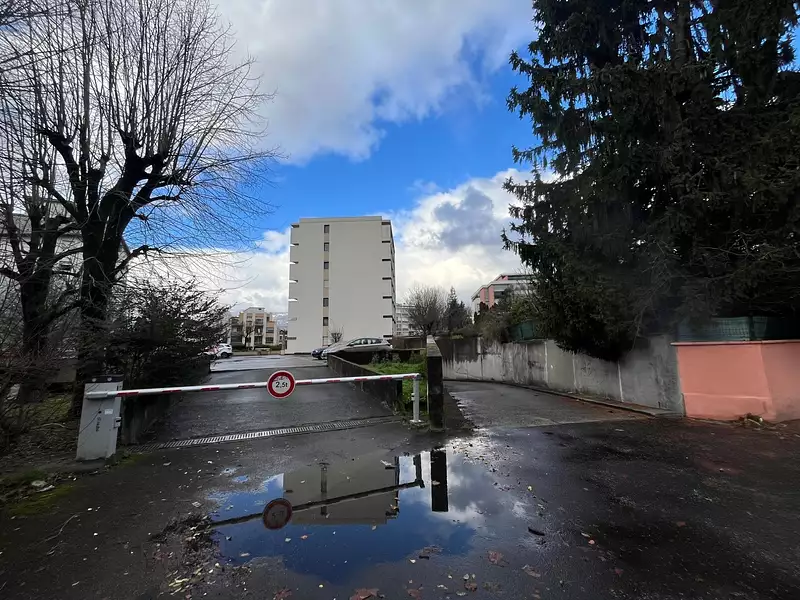Parking, 12 m²