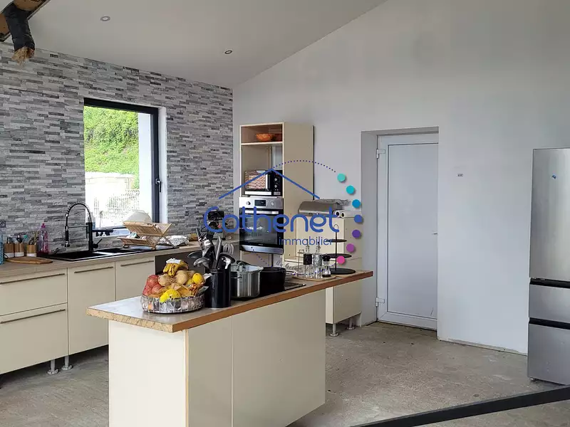 Maison, 252 m²