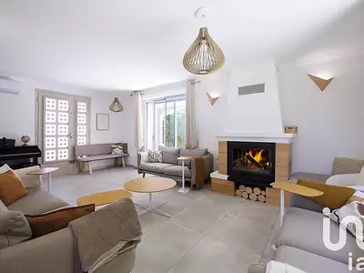 Maison, 185 m²