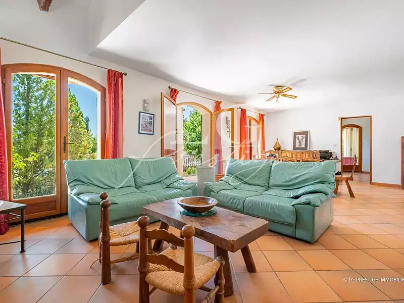 Maison, 160 m²